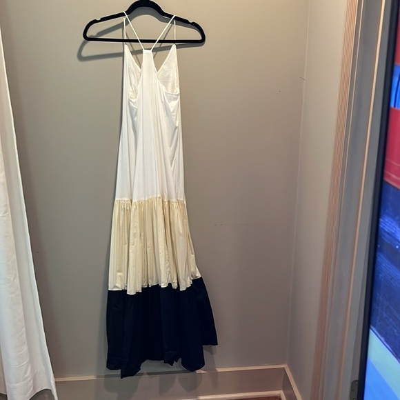 Devotion Maxi Dress - Picture 5 of 6